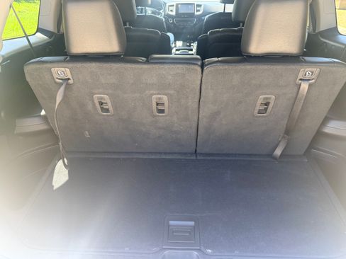 Used 2016 Honda Pilot Elite image 16