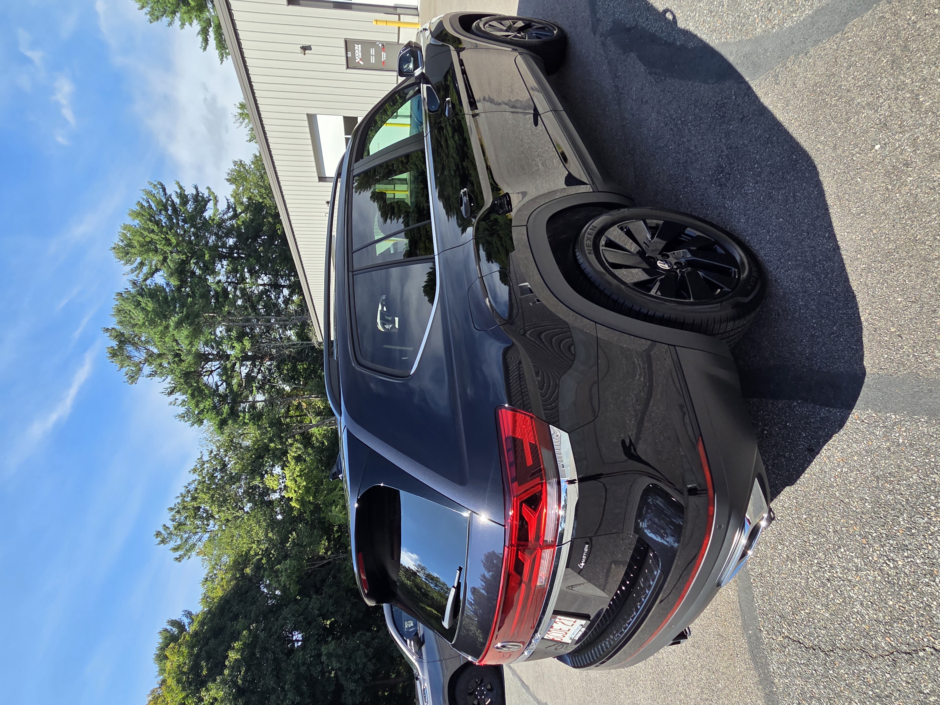 Used 2026 Volkswagen Atlas SE AWD/4WD image 5