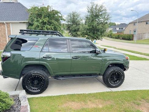 Used 2022 Toyota 4Runner TRD Off-Road Premium image 4