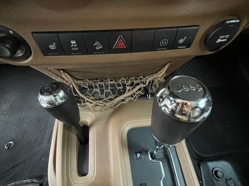 Used 2012 Jeep Wrangler Unlimited Sahara w/ Mopar Chrome Edition Group image 6