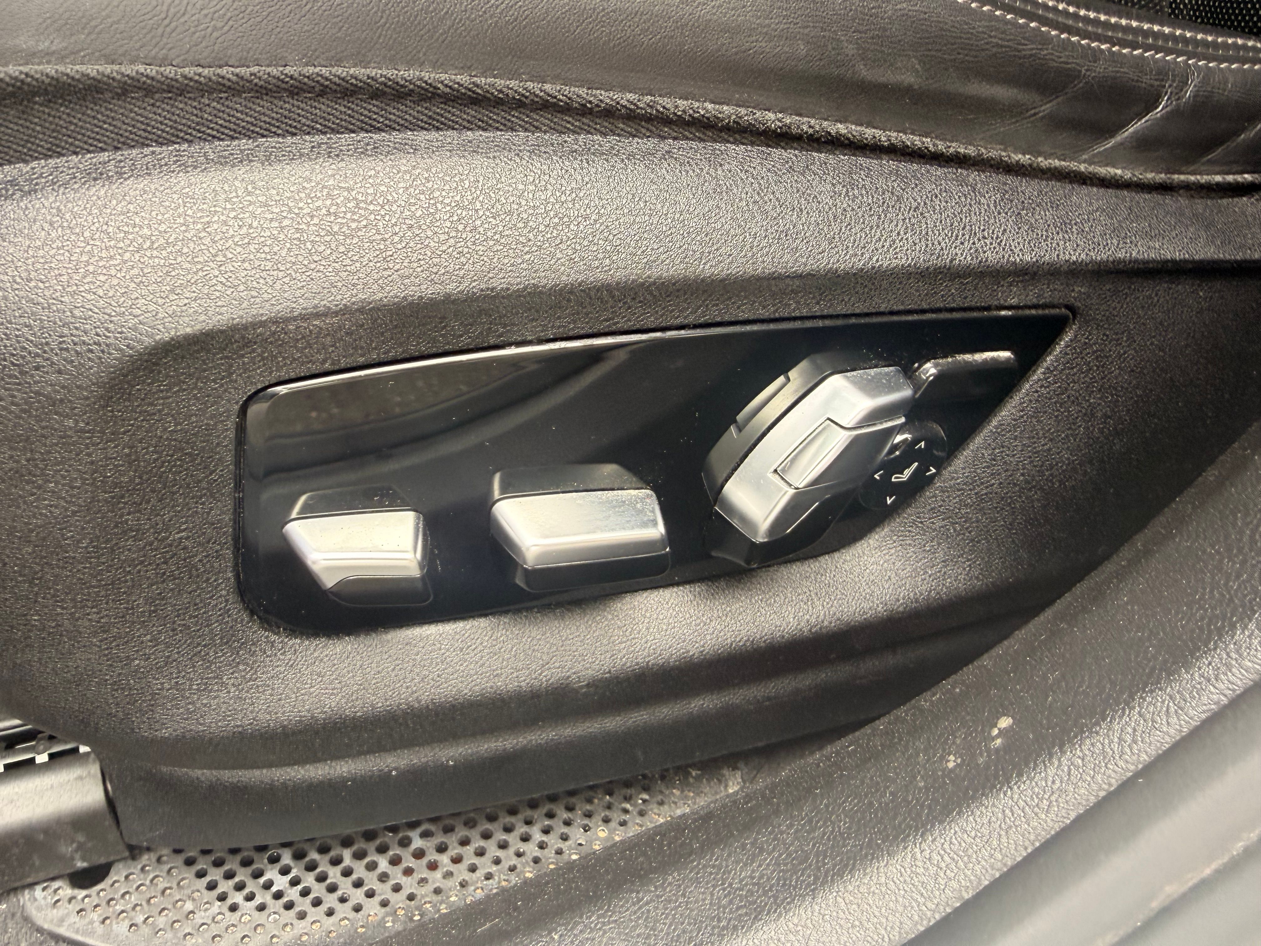 Used 2019 BMW 640i Gran Turismo xDrive w/ Luxury Seating Package AWD/4WD image 11