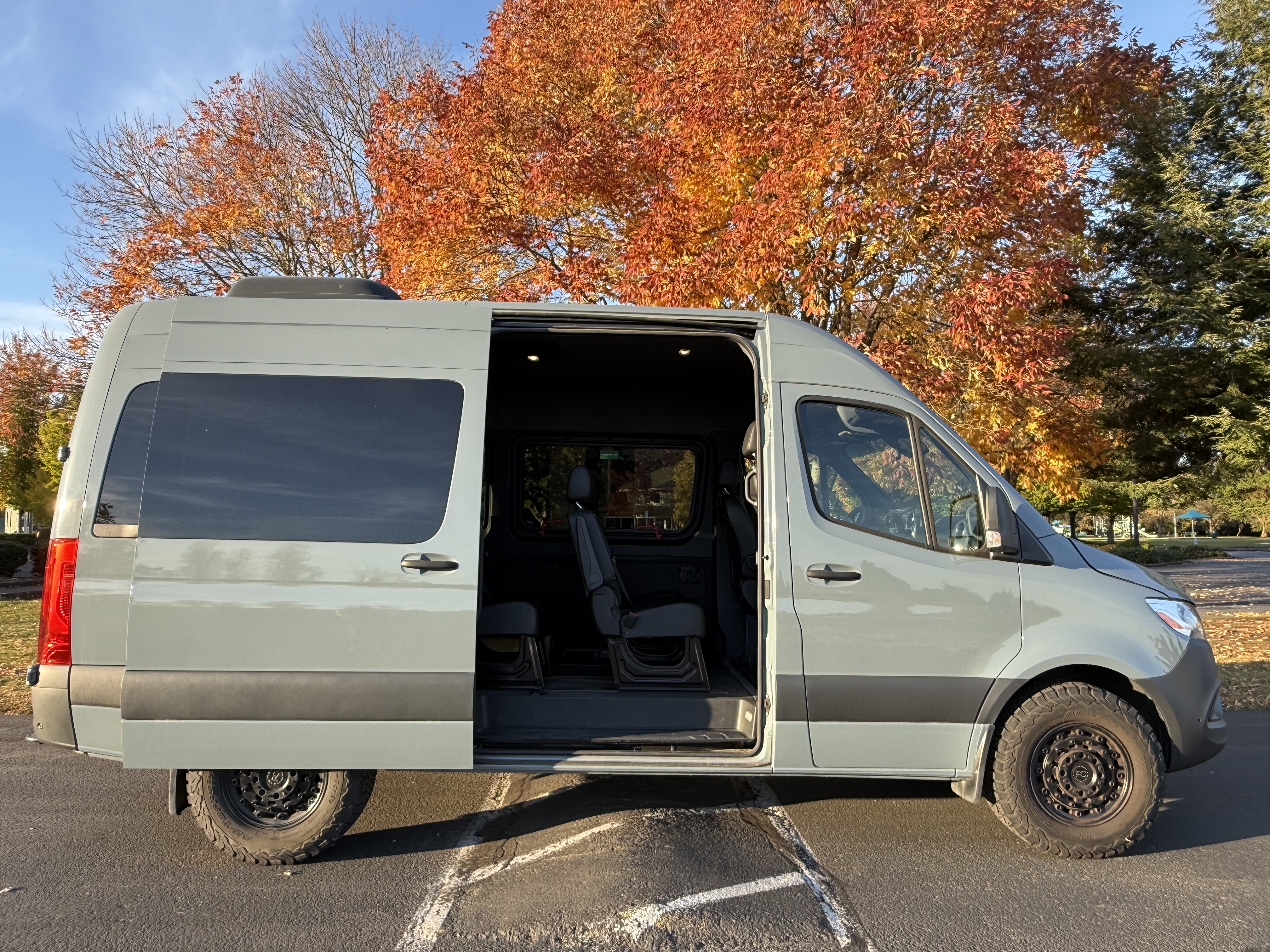 Used 2021 Mercedes-Benz Sprinter 1500 image 8