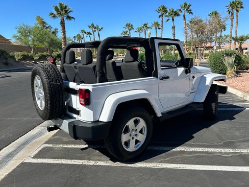 Used 2012 Jeep Wrangler Sahara w/ Connectivity Group image 10