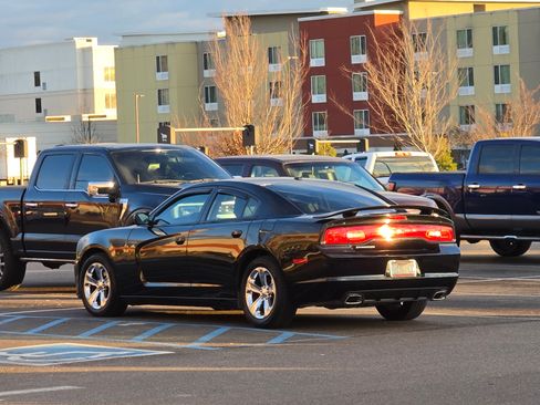 Used 2013 Dodge Charger SXT Plus image 15