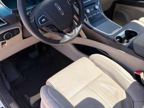 Used 2016 Lincoln MKX Reserve w/ Luxury Package AWD/4WD image 5