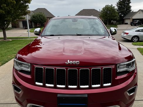 Used 2015 Jeep Grand Cherokee Overland AWD/4WD image 4