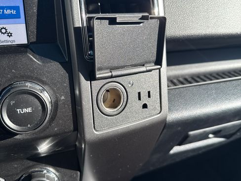 Used 2019 Ford F150 XLT w/ Equipment Group 302A Luxury image 16