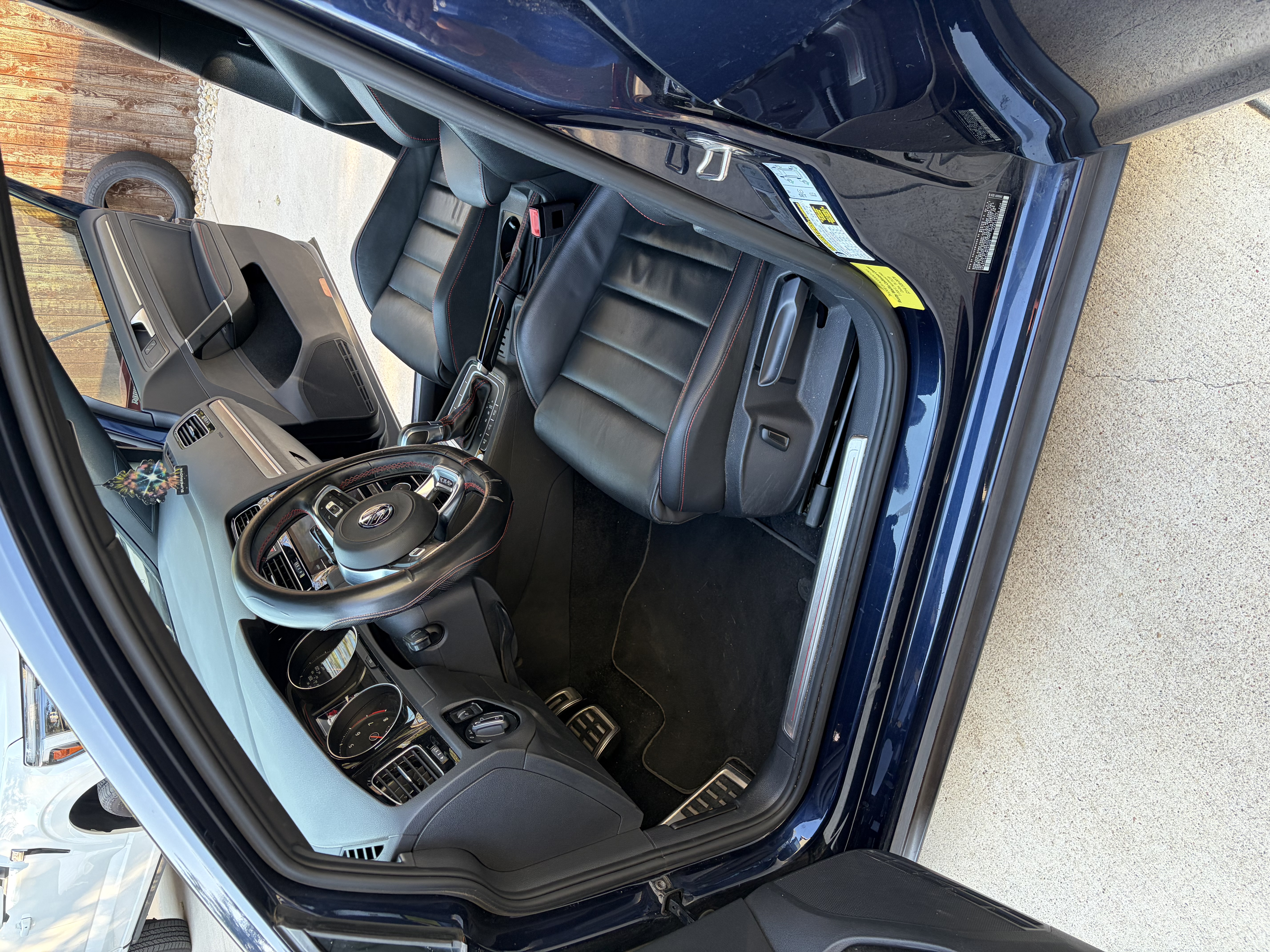 Used 2018 Volkswagen GTI SE w/ SE Leather Package FWD image 13