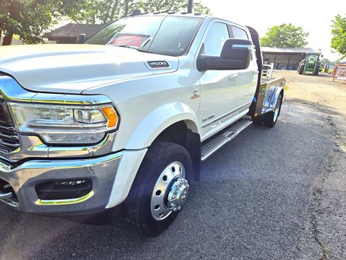 Used 2023 RAM 4500 4x4 Crew Cab DRW image 1