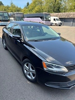 Used 2012 Volkswagen Jetta TDI FWD image 2