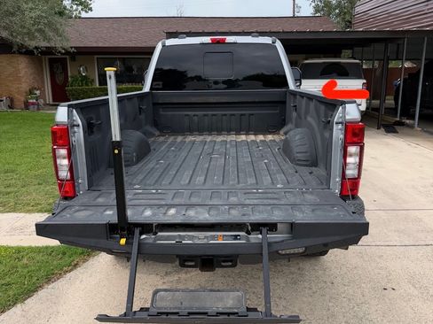 Used 2020 Ford F350 Lariat w/ Lariat Ultimate Package AWD/4WD image 6