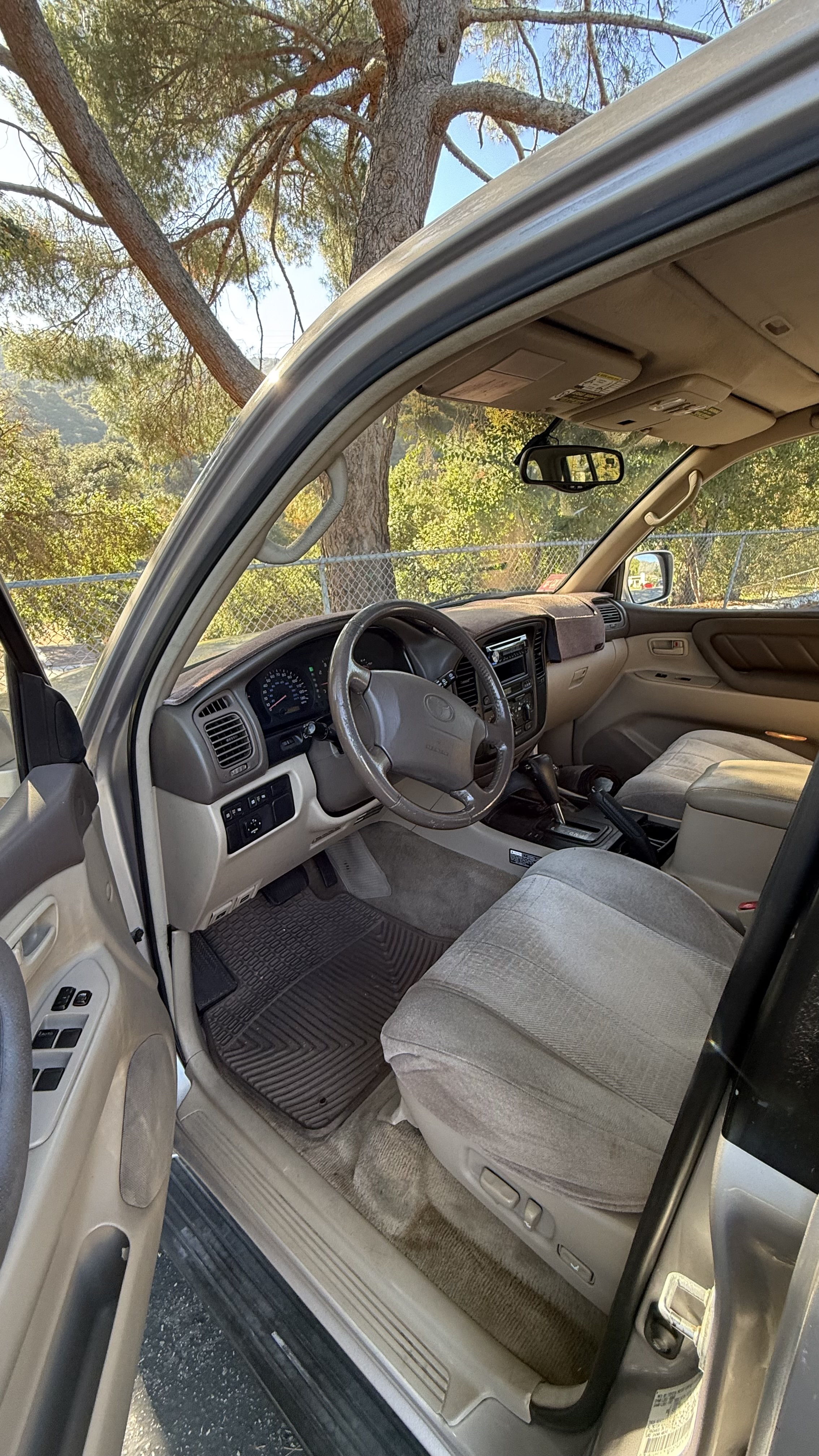 Used 2000 Toyota Land Cruiser AWD/4WD image 5