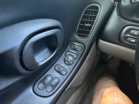 Used 2001 Chevrolet Corvette Coupe w/ Preferred Equipment Group2 image 5