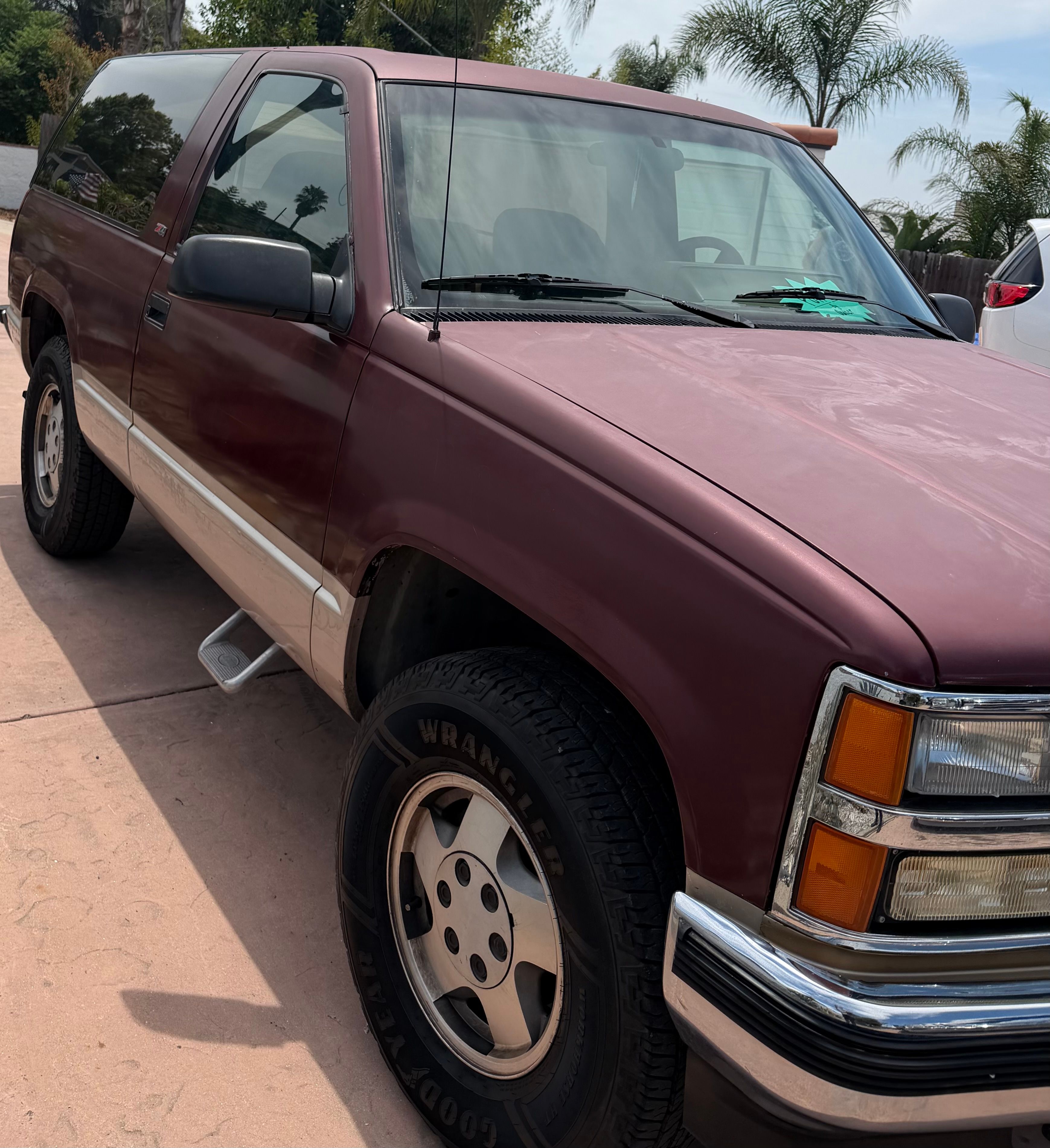 Used 1993 Chevrolet Blazer 4WD image 1