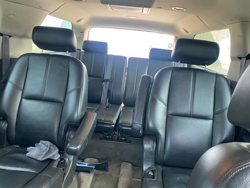 Used 2009 Chevrolet Suburban 2500 LT image 15