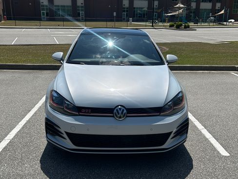 Used 2019 Volkswagen Golf 4-Door FWD image 8