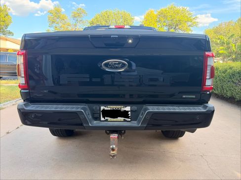 Used 2022 Ford F150 Lariat w/ Equipment Group 502A High AWD/4WD image 4