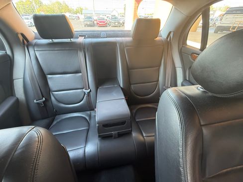 Used 2004 Jaguar XJ8 RWD image 12