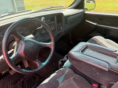 Used 2001 Chevrolet Silverado 1500 LS w/ Off-Road Chassis Pkg image 6