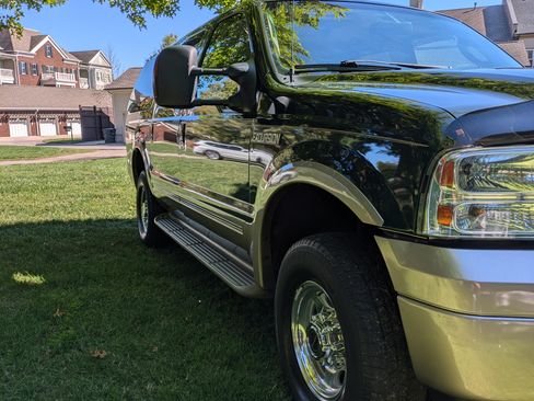 Used 2005 Ford Excursion Eddie Bauer image 9