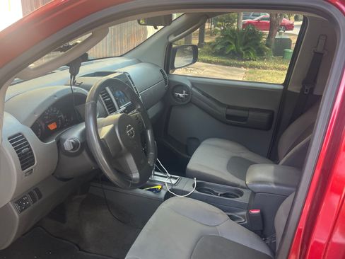 Used 2012 Nissan Xterra S image 4