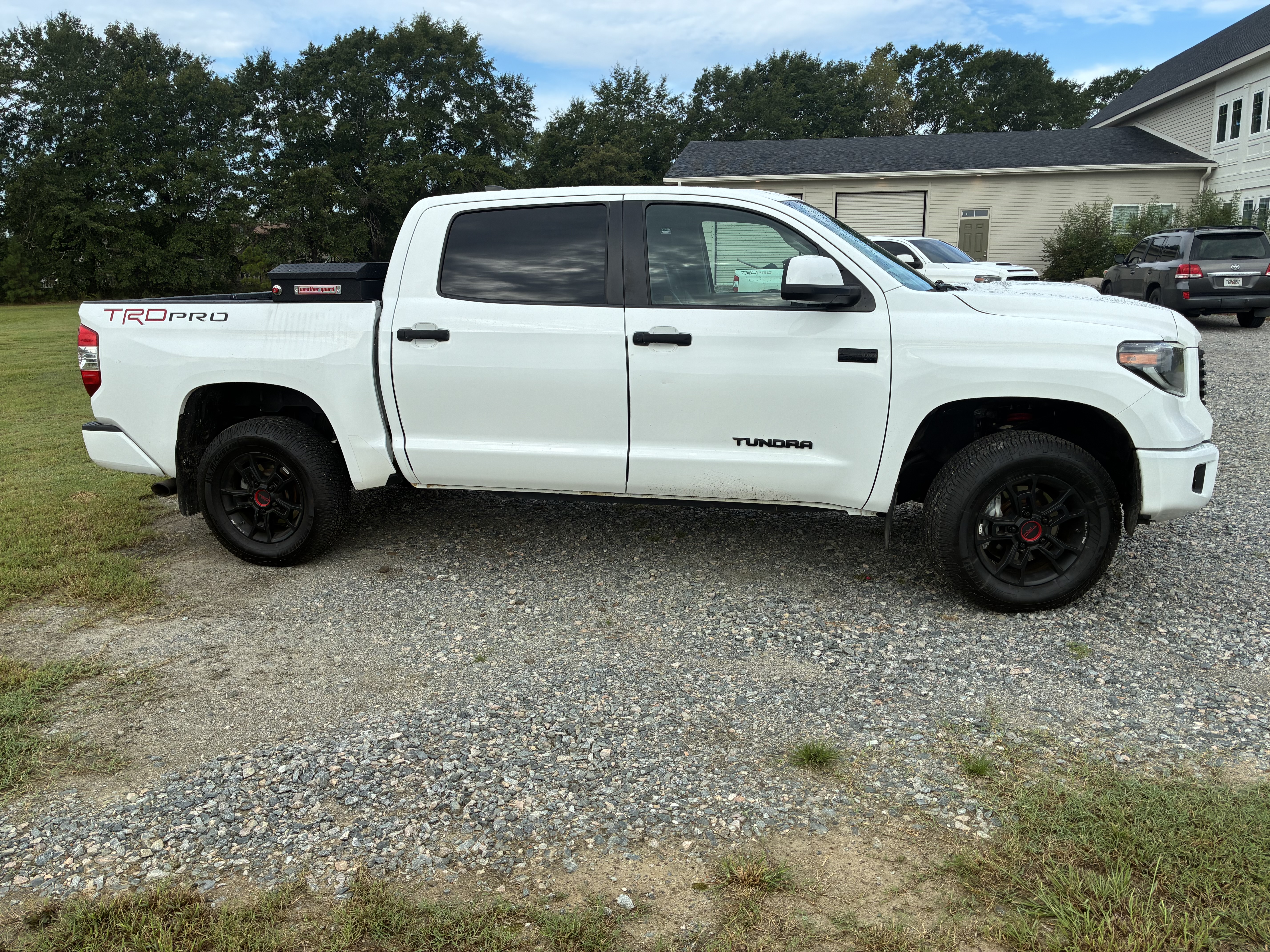 Used 2020 Toyota Tundra TRD Pro AWD/4WD image 4