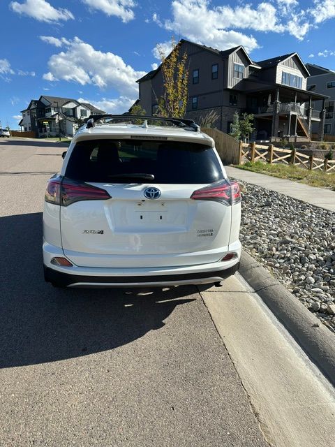 Used 2018 Toyota RAV4 Limited w/ Advanced Technology Package AWD/4WD image 13
