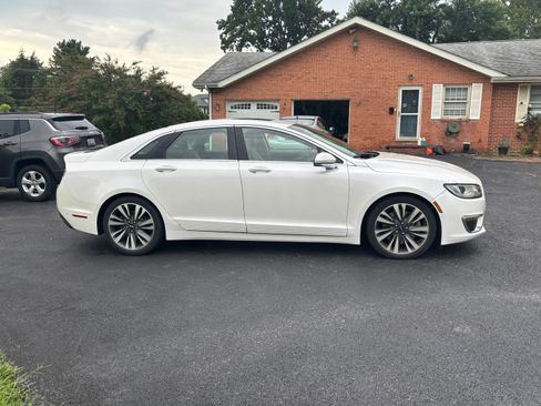 Used 2019 Lincoln MKZ Reserve AWD/4WD image 30