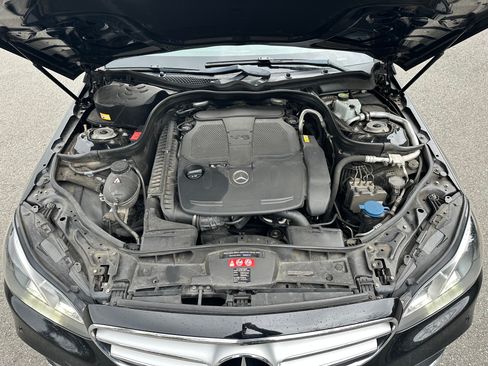 Used 2014 Mercedes-Benz E 350 4MATIC Sedan image 18