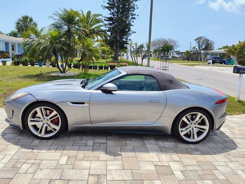 Used 2014 Jaguar F-TYPE S image 4