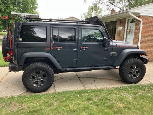 Used 2017 Jeep Wrangler Unlimited Rubicon image 12