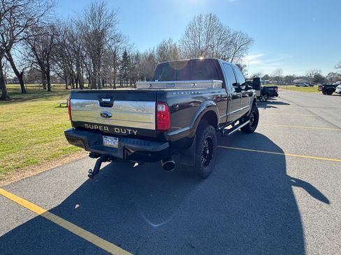 Used 2014 Ford F350 Platinum image 9