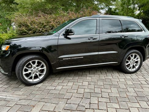 Used 2015 Jeep Grand Cherokee Summit w/ Platinum Series Group RWD image 4