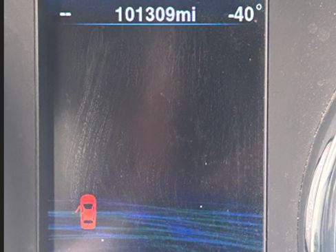 Used 2013 Chrysler 300 SRT8 w/ Harman Kardon Audio Group image 12