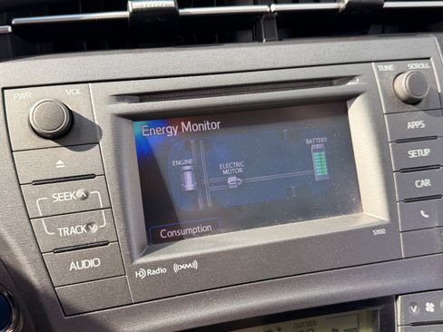 Used 2013 Toyota Prius Three image 25