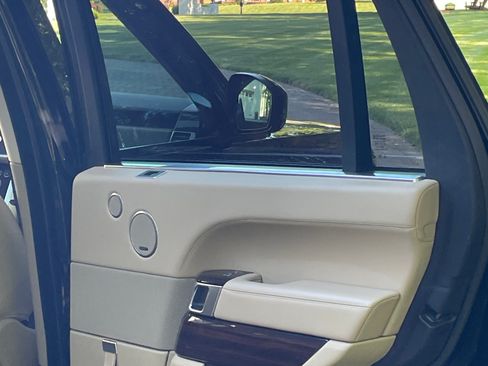 Used 2017 Land Rover Range Rover Long Wheelbase Supercharged image 15