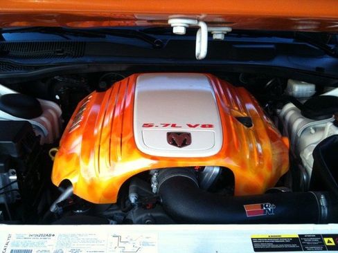 Used 2005 Dodge Magnum R/T image 17