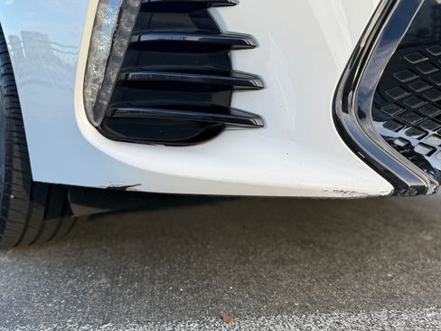 Used 2018 Toyota Corolla SE w/ Carpet Mat Package (TMS) image 12