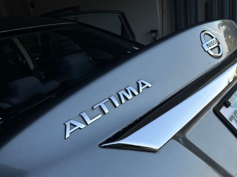 Used 2015 Nissan Altima 2.5 image 23