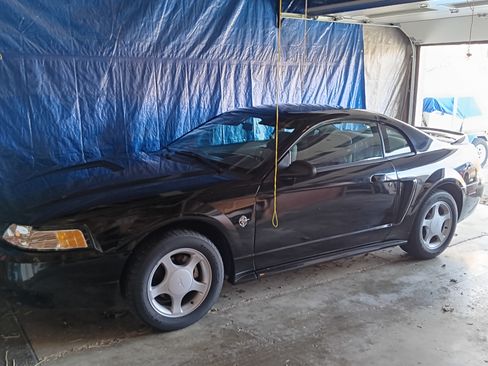 Used 1999 Ford Mustang GT image 4