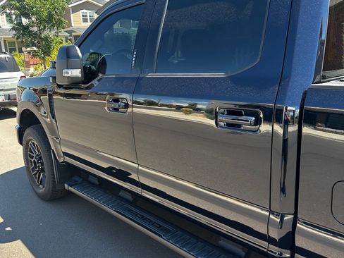 Used 2022 Ford F250 Lariat w/ Black Appearance Package AWD/4WD image 5