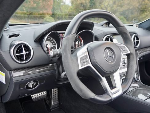 Used 2013 Mercedes-Benz SL 63 AMG image 12