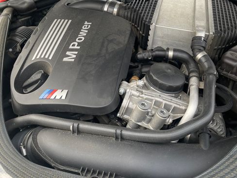 Used 2015 BMW M4 Convertible image 8