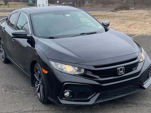 Used 2018 Honda Civic Si image 8