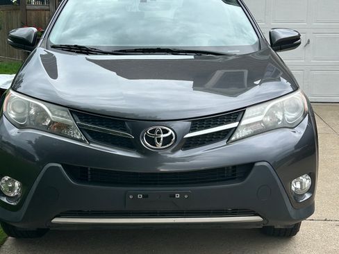 Used 2015 Toyota RAV4 XLE image 1