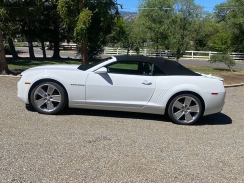 Used 2013 Chevrolet Camaro LT w/ RS Package RWD image 5