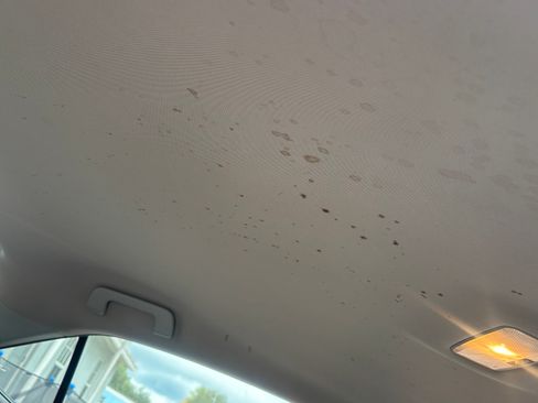 Used 2017 Toyota Corolla LE image 15