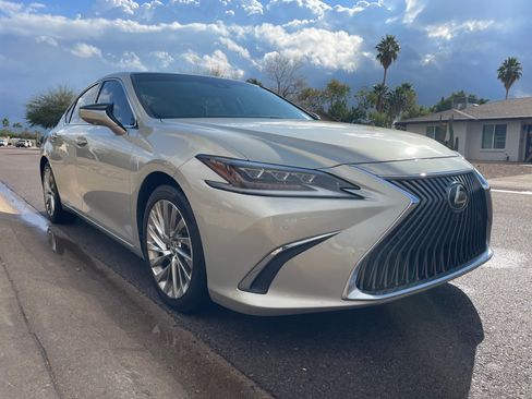 Used 2019 Lexus ES 350 Ultra Luxury image 21