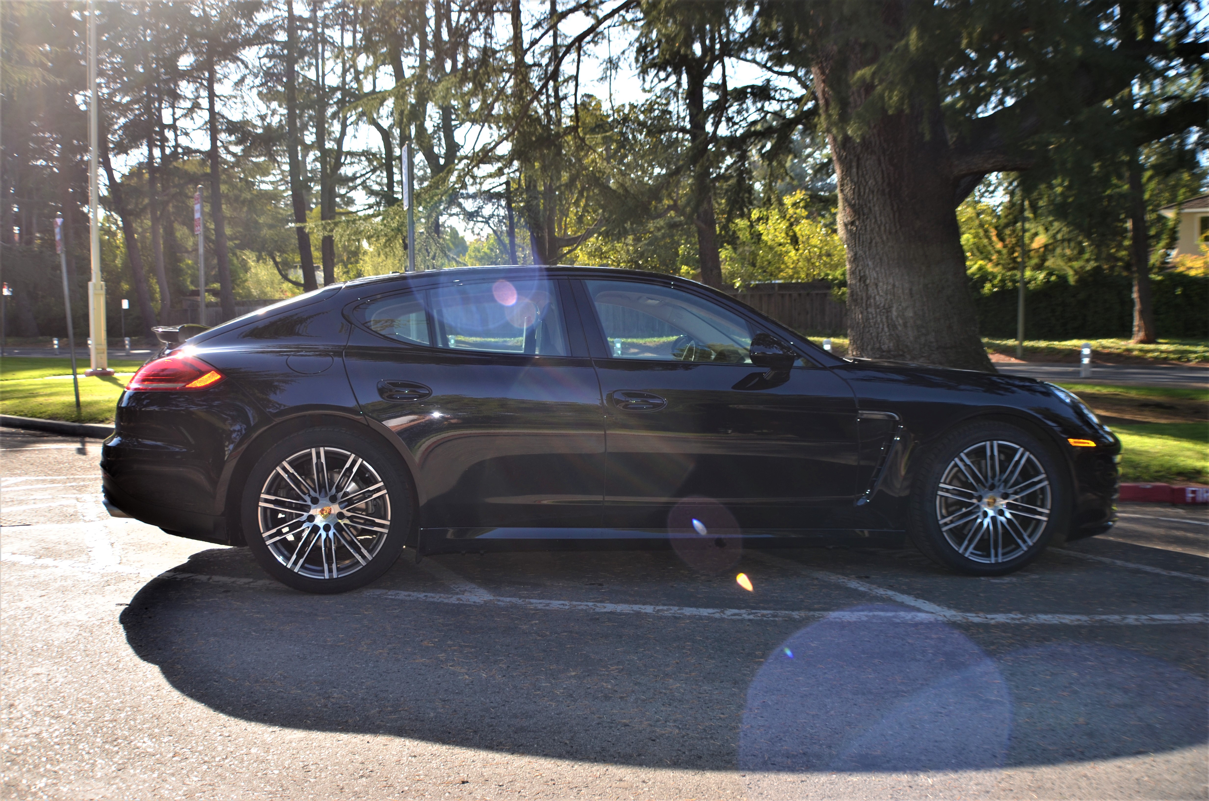 Used 2016 Porsche Panamera 4 Edition AWD/4WD image 8