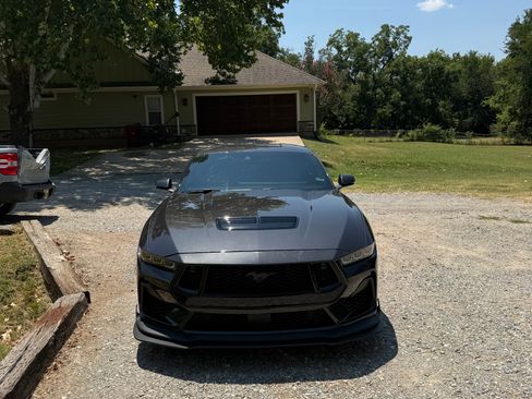 Used 2024 Ford Mustang GT Premium RWD image 1